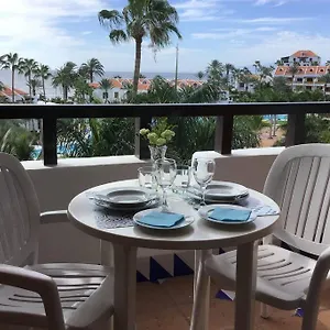 https://apartamento-frente-al-mar-playa-de-las-americas-tenerife.in-canary-islands.com